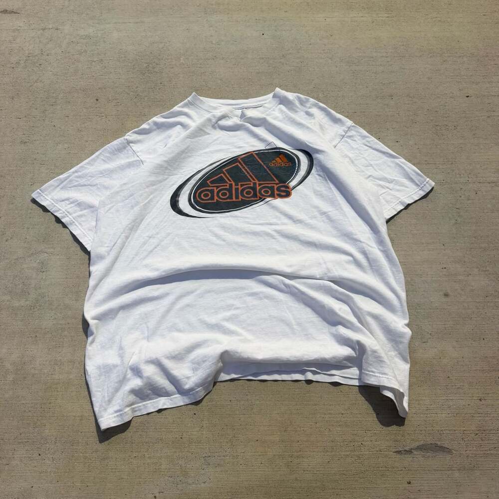 Vintage 90s Adidas Graphic Logo White T-Shirt Size Large